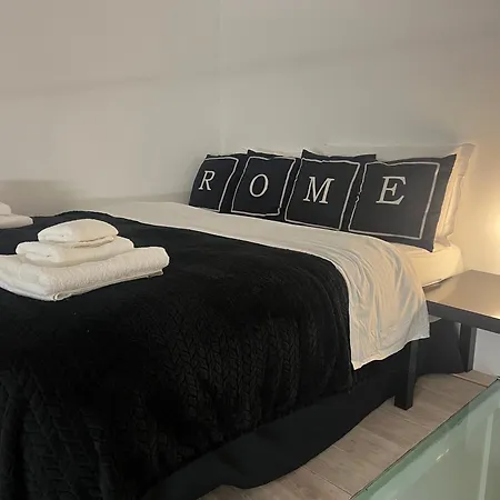 Modern Loft In The Center Of Řím